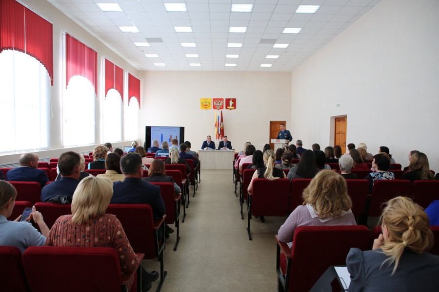 В Янтиковском муниципальном округе прошел Единый информационный день