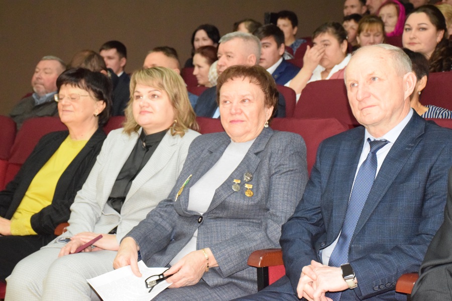 Альбина Новикова - тридцать лет за штурвалом аграрного гиганта
