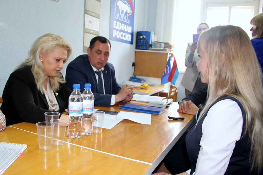 Алла Салаева в Моргаушском округе  провела прием граждан по личным вопросам