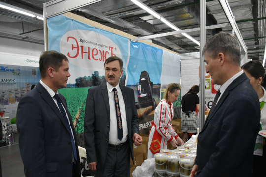 Алексей Людков посетил Межрегиональную отраслевую выставку «Картофель-2023»