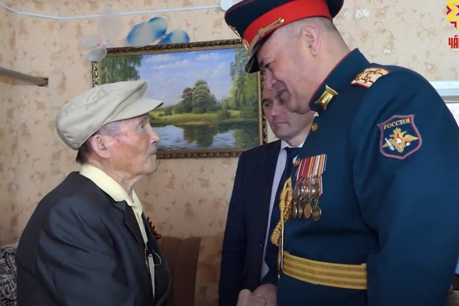 Ветеранов Великой Отечественной войны поздравили с Днём Победы
