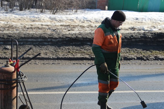 В Чебоксарах проводится ямочный ремонт дорог