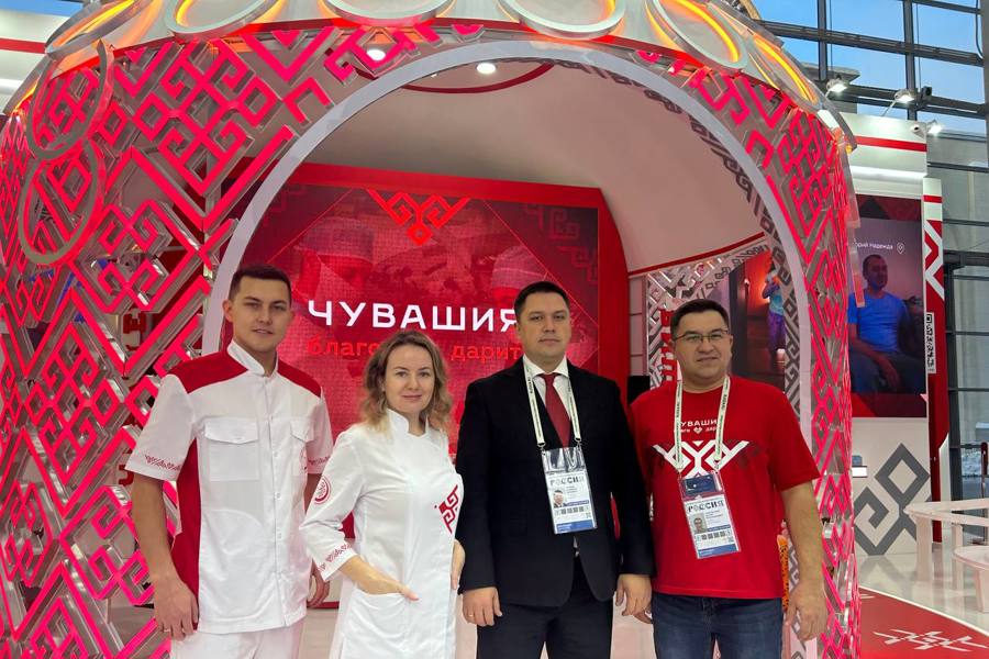 Выставка «Россия»: специалисты Республиканской стоматологической поликлиники приступили к работе на экспозиции Минздрава Чувашии