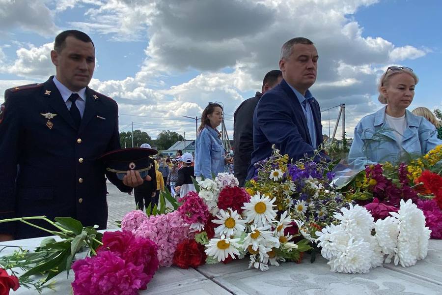 В День памяти и скорби в селе Шихазаны состоялась церемония возложения цветов в мемориальном комплексе «Парк Победы»