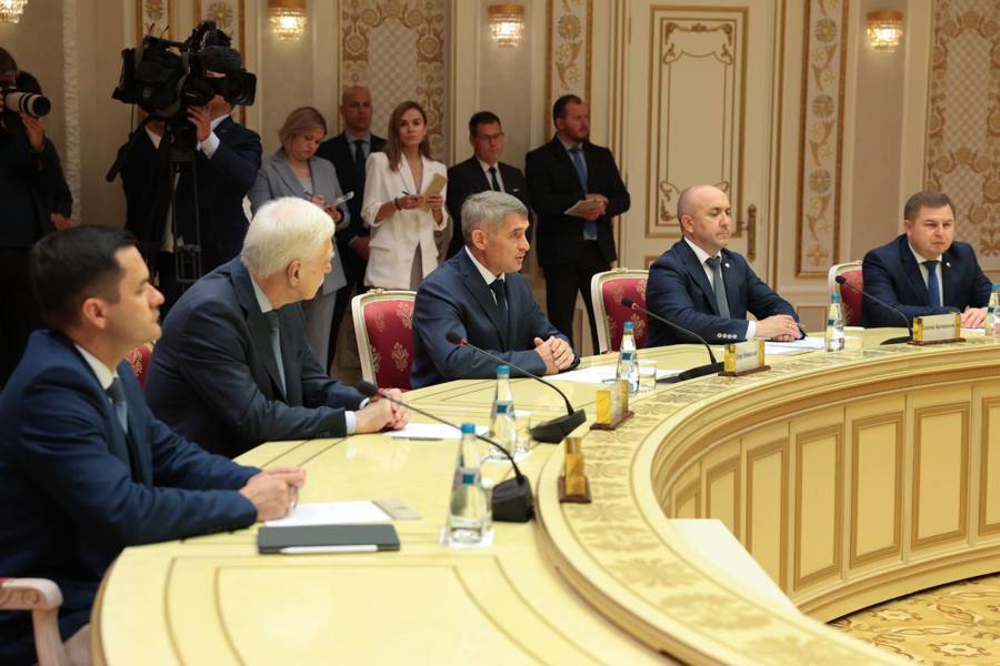 Глава Чувашии Олег Николаев обсудил укрепление сотрудничества в сфере здравоохранения с Президентом Беларуси