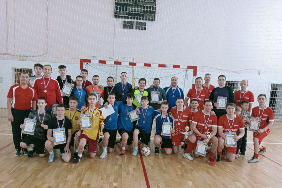 В Чебоксарах завершился 3-й дивизион соревнований «Футбол - игра народная»