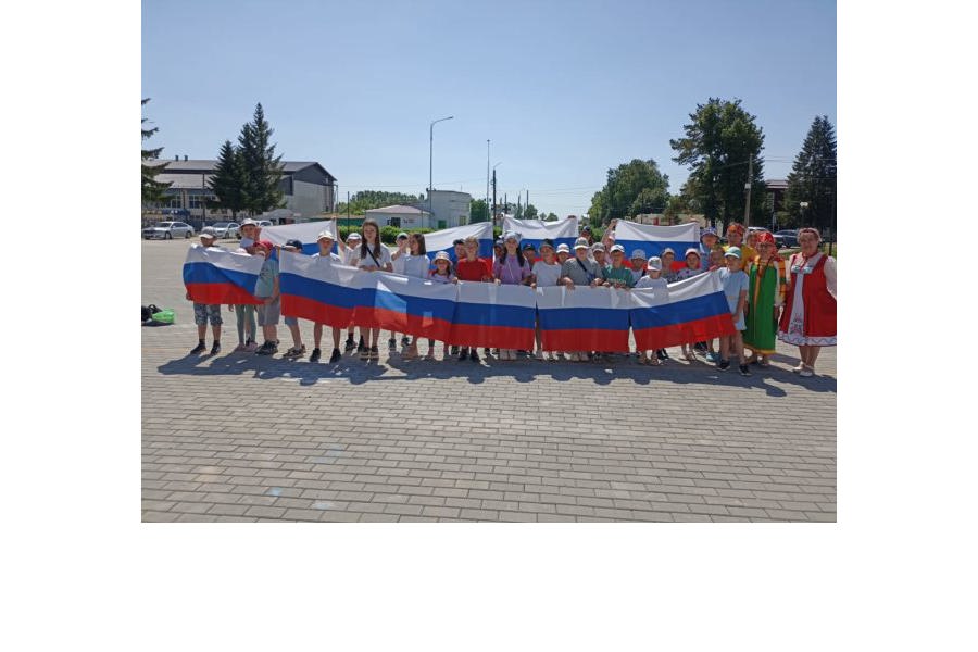 В преддверии празднования Дня России работники Урмарской центральной библиотеки организовали квест «Моя Россия»