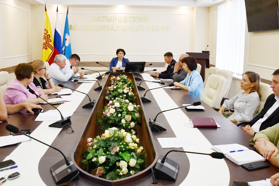 Врио главы Батыревского  муниципального округа Светлана Чернова провела еженедельное совещание