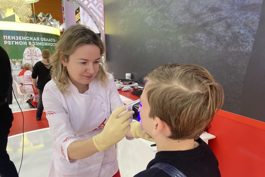 Выставка «Россия»:  стоматологи из Чувашии демонстрируют возможности высокотехнологичного оборудования