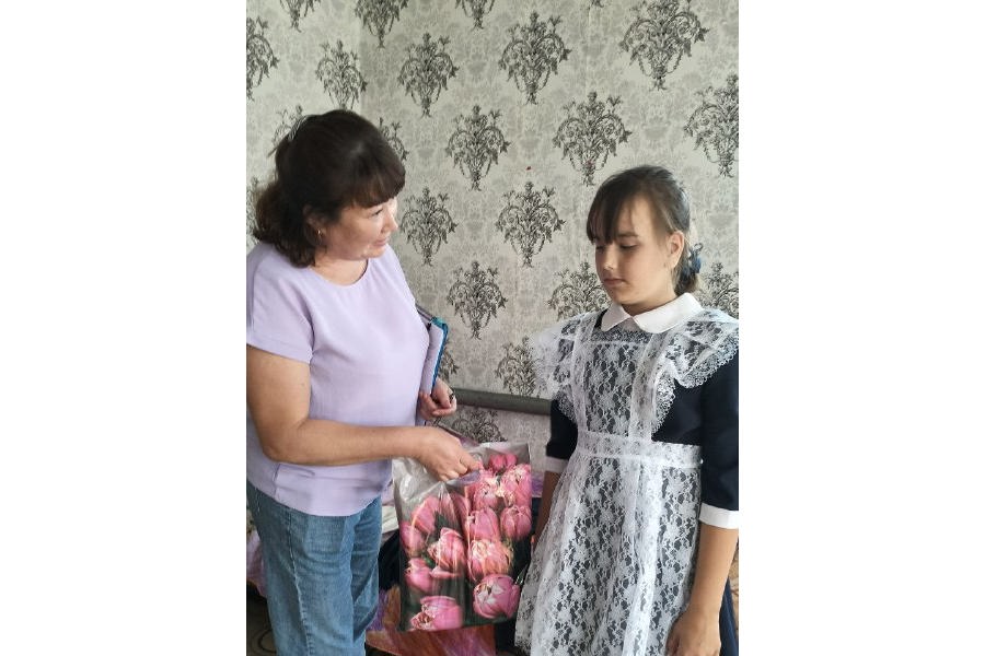 Продолжается акция «Помоги пойти учиться»