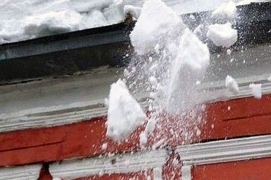 Осторожно! Сход снега с крыш!