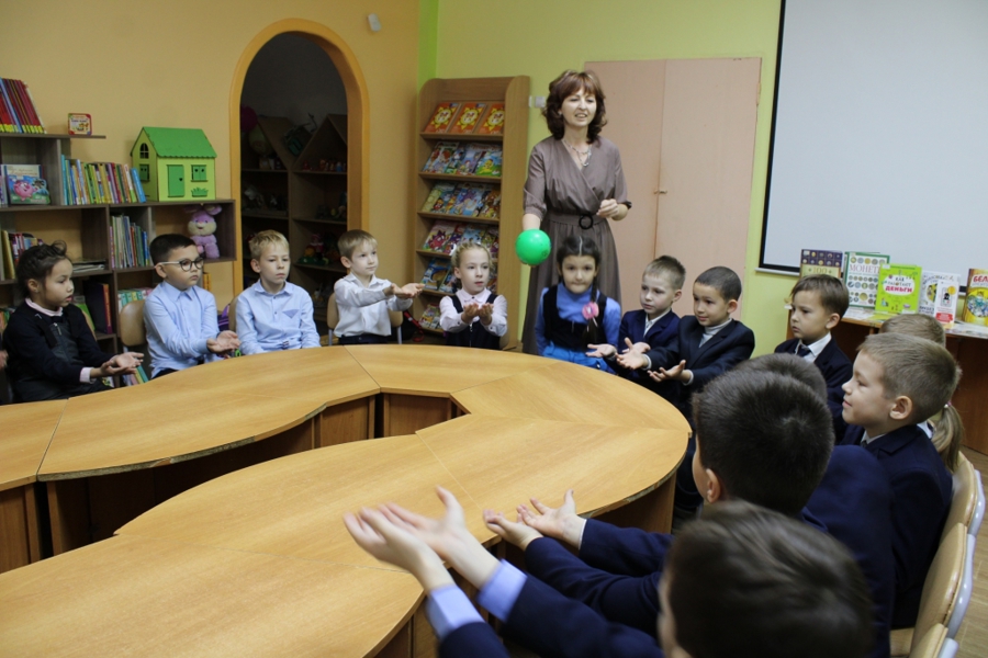 В Чувашской республиканской детско-юношеской библиотеке продолжаются занятия по финансовой грамотности