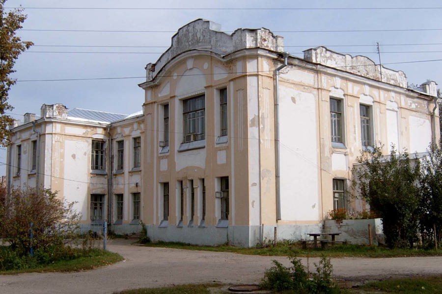 Ядринская хирургическая и глазная лечебница. (к 110-летию со дня введения в эксплуатацию здания)