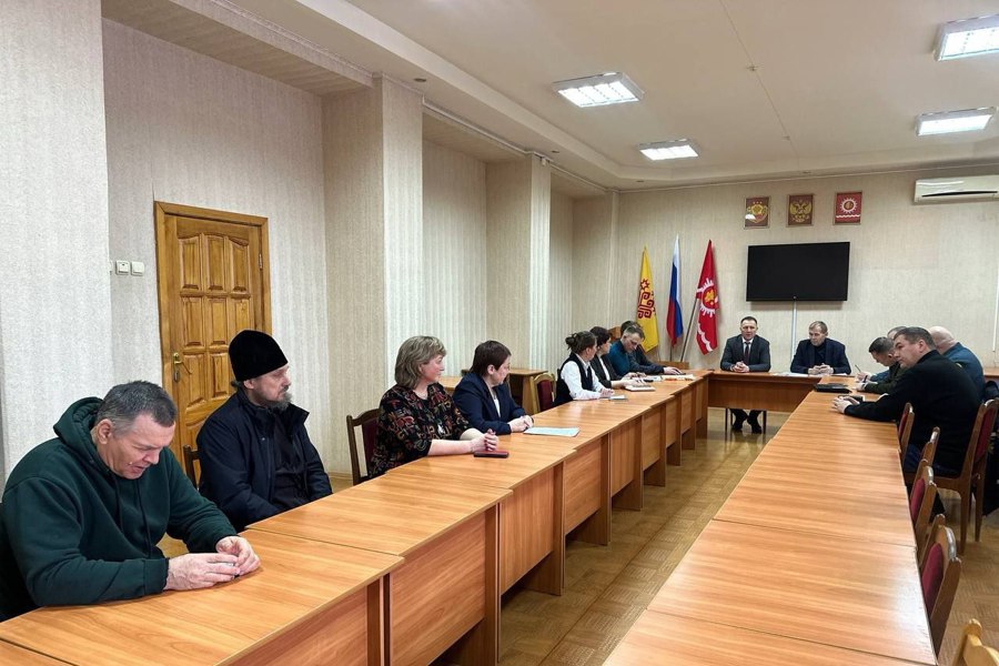 На заседании организационного комитета обсудили подготовку к Крещенским купаниям в Шумерлинском муниципальном округе.