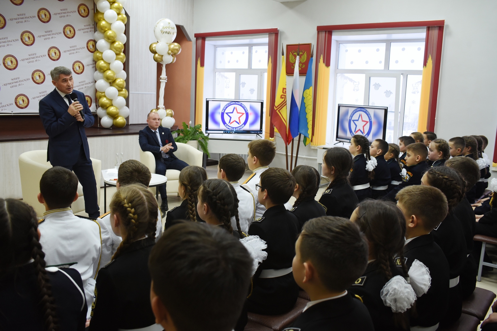 «Паттӑрлӑх» урокӗнче Чӑваш Ен Пуҫлӑхӗ хӑюлӑх, тивӗҫ тата чыс  ҫинчен  каласа кӑтартнӑ