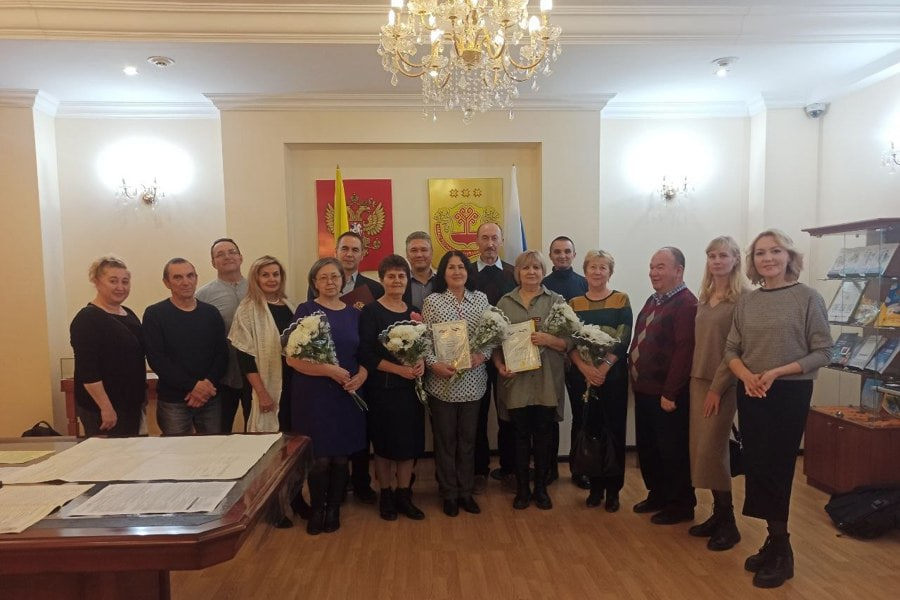 В Чебоксарах провели встречу в честь 30-летия российской избирательной системы