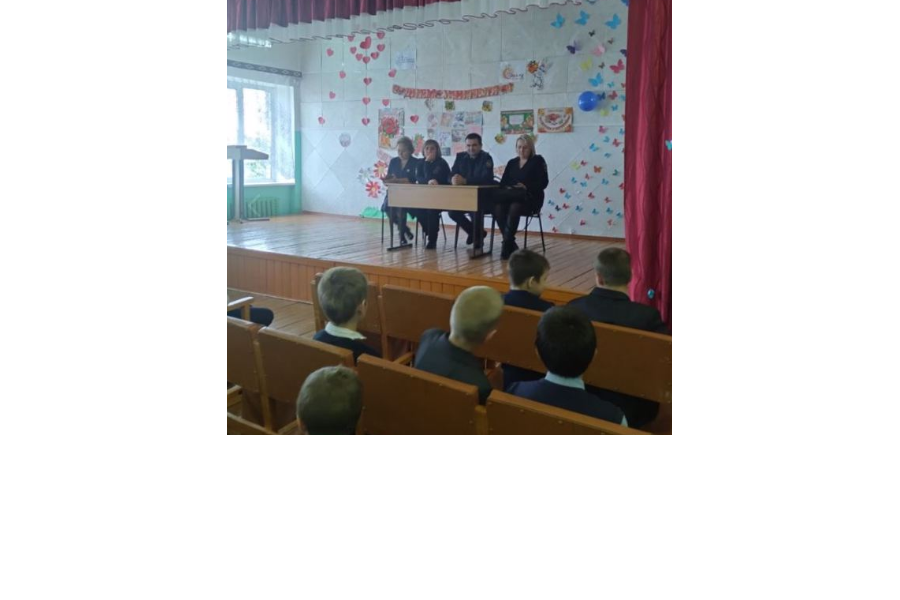 Встреча работников полиции с учащимися школы МБОУ «Советская СОШ»
