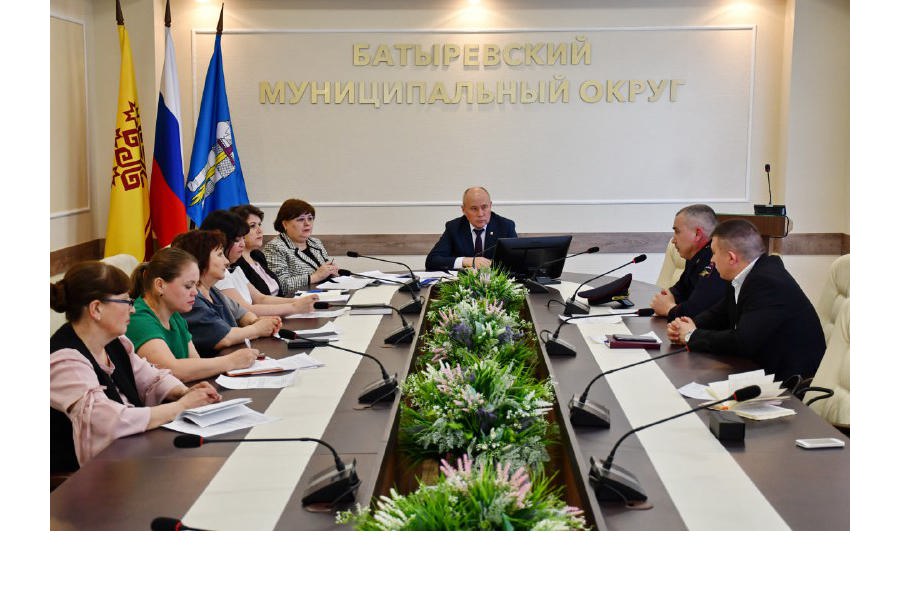 Состоялось очередное заседание антинаркотической комиссии Батыревского муниципального округа.