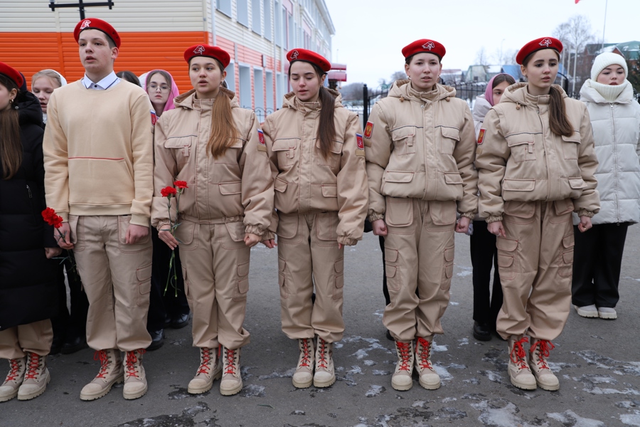 Память героев Отечества почтили в Комсомольском округе