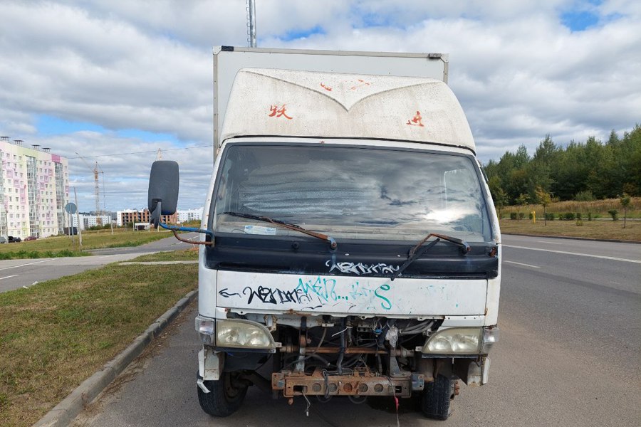 Комиссия пытается установить собственника брошенного грузового автомобиля