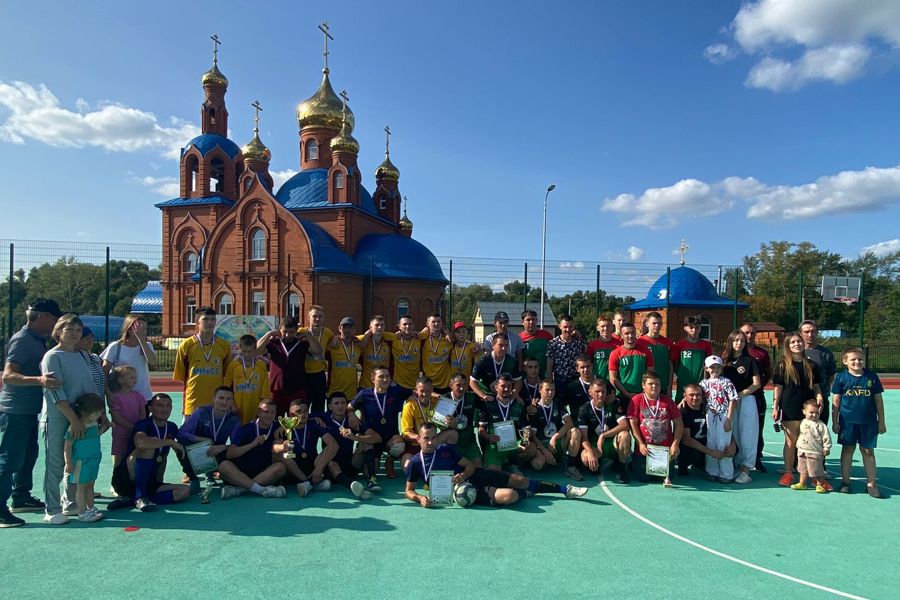 В селе Лащ-Таяба прошли соревнования по мини-футболу памяти участника СВО Николая Волкова