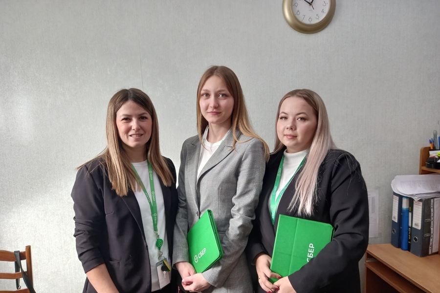 Сотрудники Красночетайского центра соцобслуживания прошли обучение финансовой грамотности