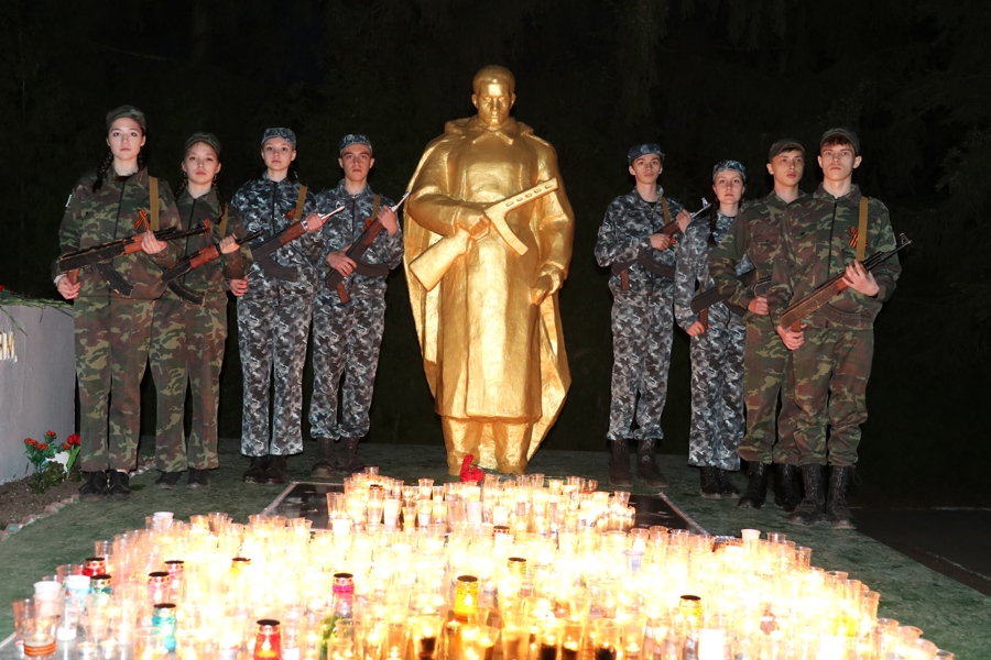 «Свеча во светлую память»