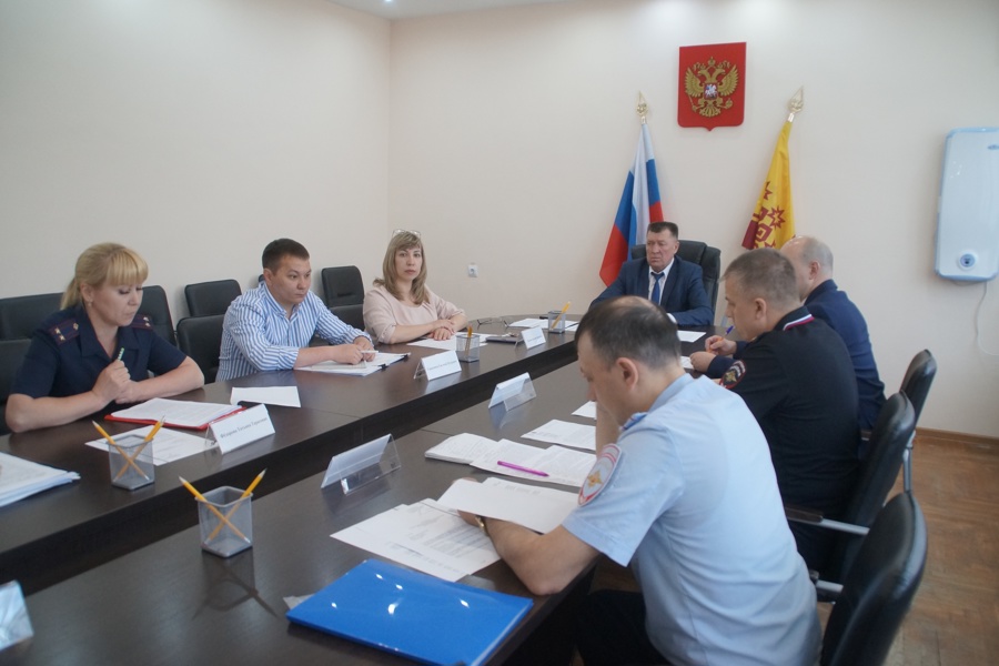 В Калининском районе г. Чебоксары состоялись комиссия по профилактике правонарушений и антинаркотическая комиссия