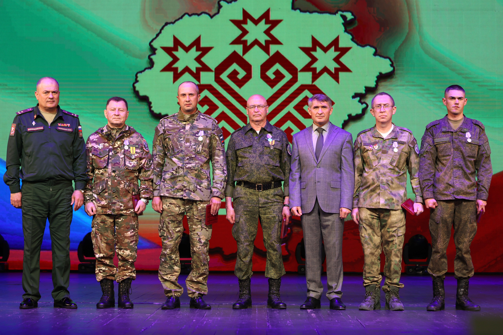 Шесть бойцов от Чувашии удостоены медали «За отвагу»