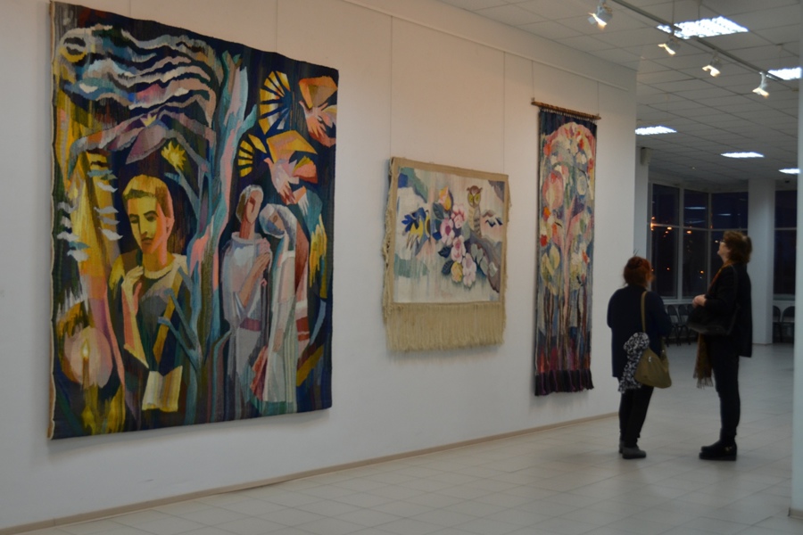 К юбилею народного художника Чувашии Раисы Терюкаловой в Художественном музее откроется выставка «Синяя птица»