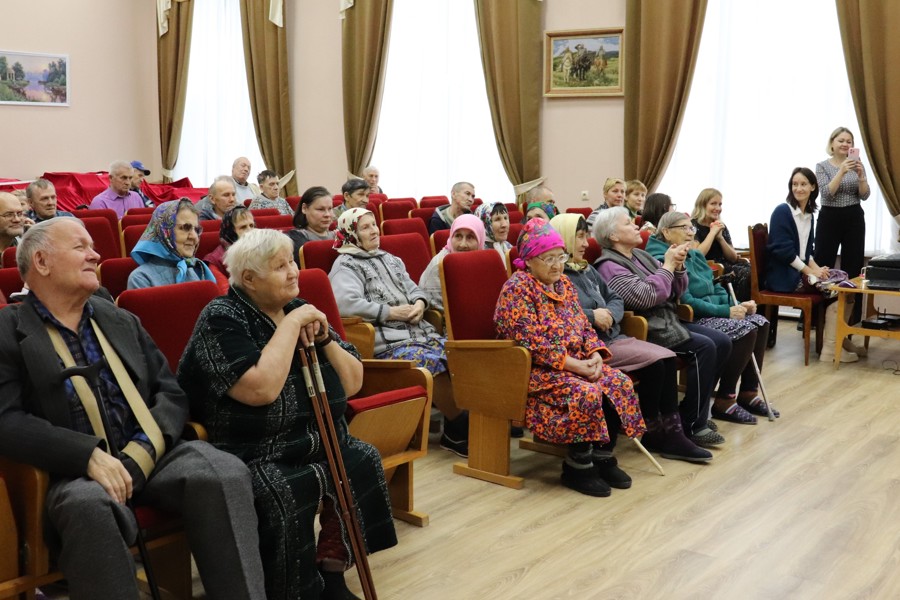 Жители дома-интерната отметили День народного единства