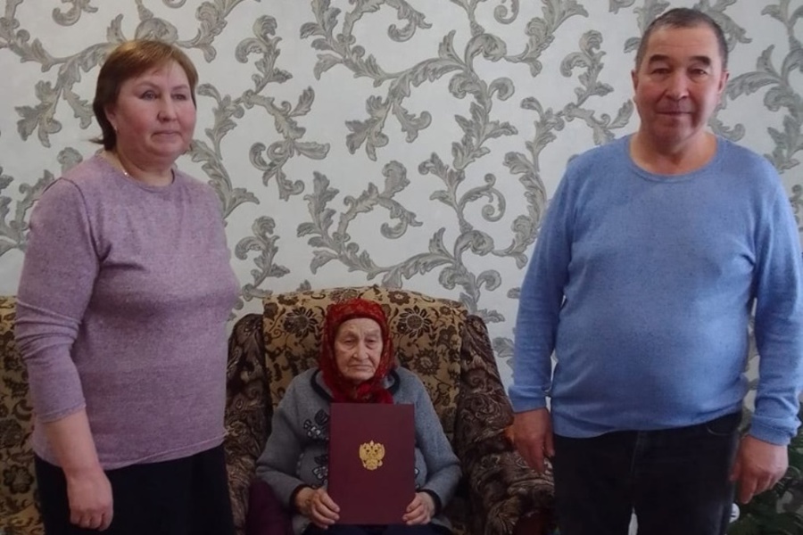 90-летний юбилей отметила жительница д. Избеби Фаина Григорьевна Ермолаева