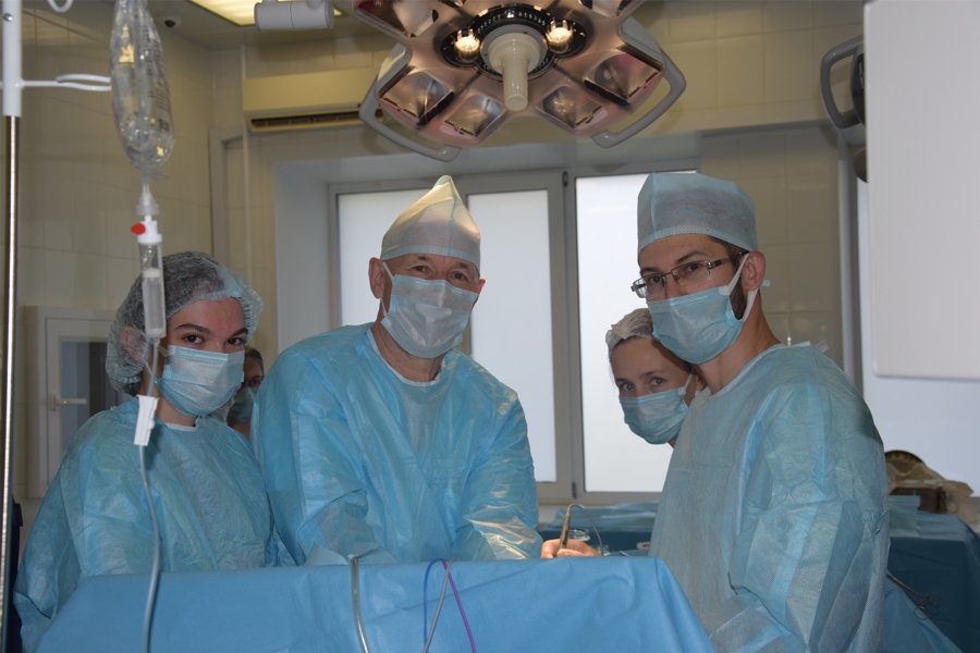 В хирургическом отделении Республиканской клинической больницы выполнили уникальную операцию на головке поджелудочной железы