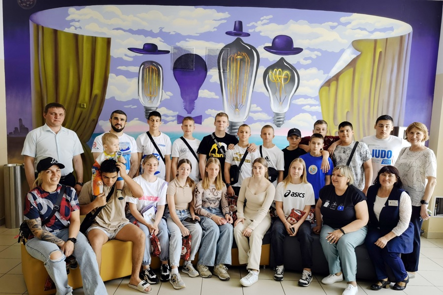 Самбисты из Донецка посетили экскурсию в СОШ № 65