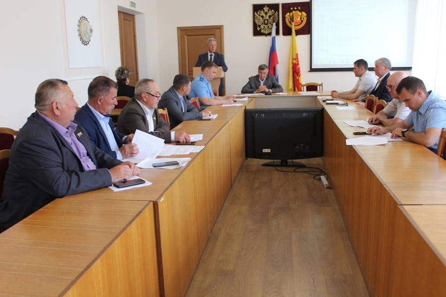 Состоялись очередное заседание Собрания депутатов Урмарского муниципального округа