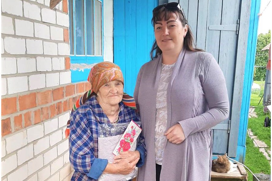 85-летний юбилей отметила ветеран труда Римма Васильевна