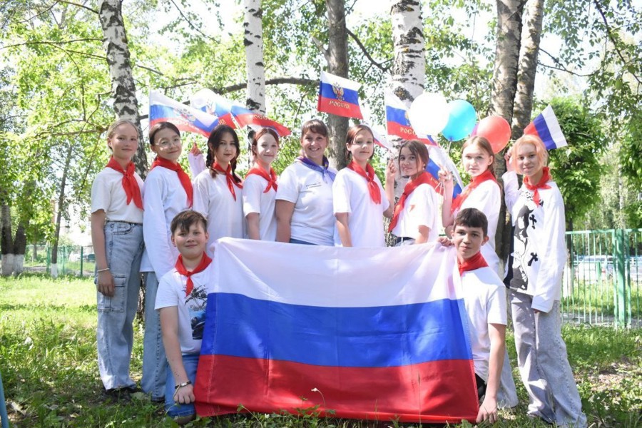 В преддверии Дня России столичные образовательные учреждения присоединяются к праздничным мероприятиям