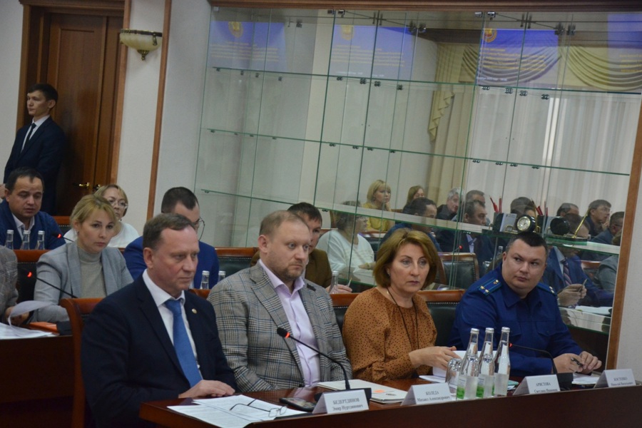 Председатель Контрольно-счетной палаты Светлана Аристова приняла участие в заседании 2 комитетов
