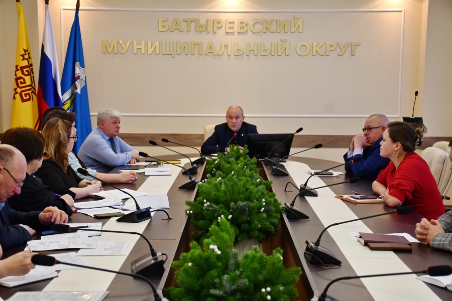В администрации Батыревского  муниципального округа проведено  еженедельное  рабочее совещание.