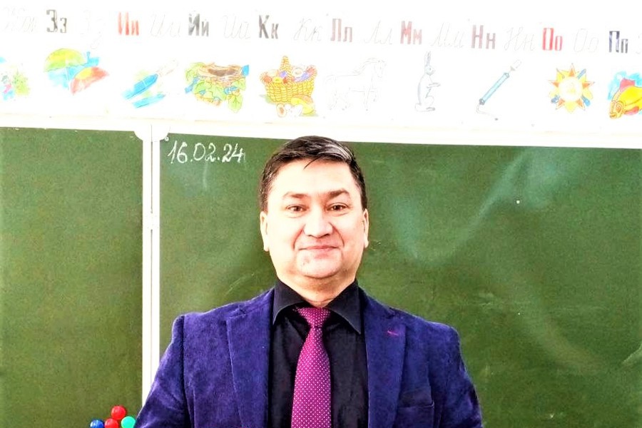 Победителем муниципального этапа конкурса «Учитель года - 2024» стал Игнатьев Юрий Вячеславович