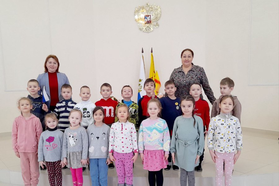 В Год семьи в России воспитанники «Путене» побывали на экскурсии в ЗАГСе