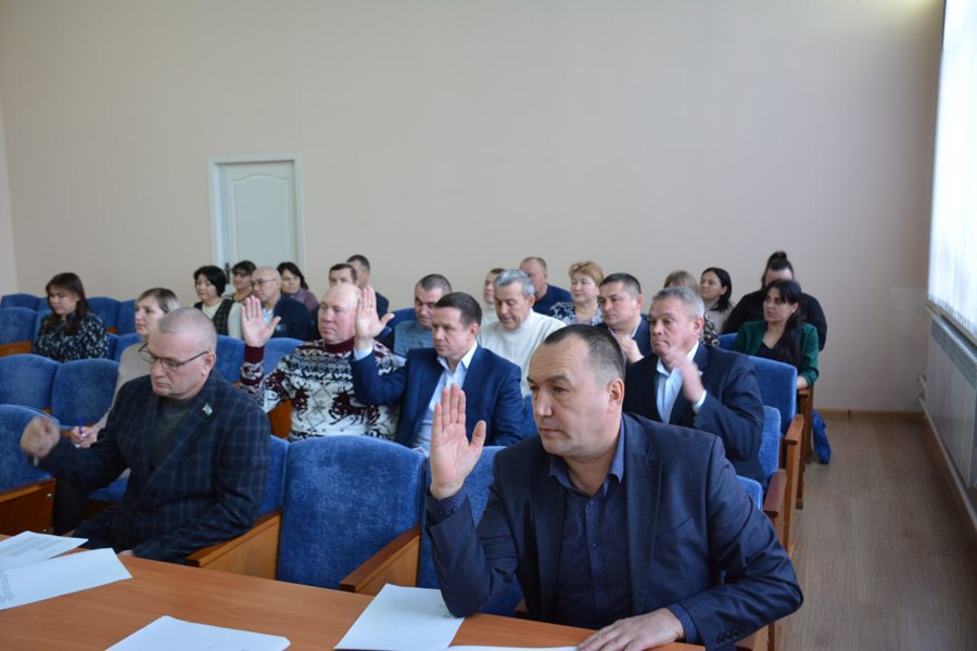 В ходе заседание Собрания депутатов Вурнарского МО рассмотрен ряд актуальных вопросов