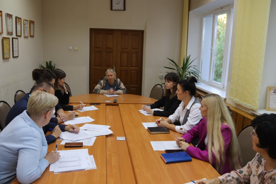 14 сентября в администрации Новочебоксарска состоялось заседание Межведомственной комиссии по вопросам своевременности и полноты выплаты заработной платы, снижения неформальной занятости
