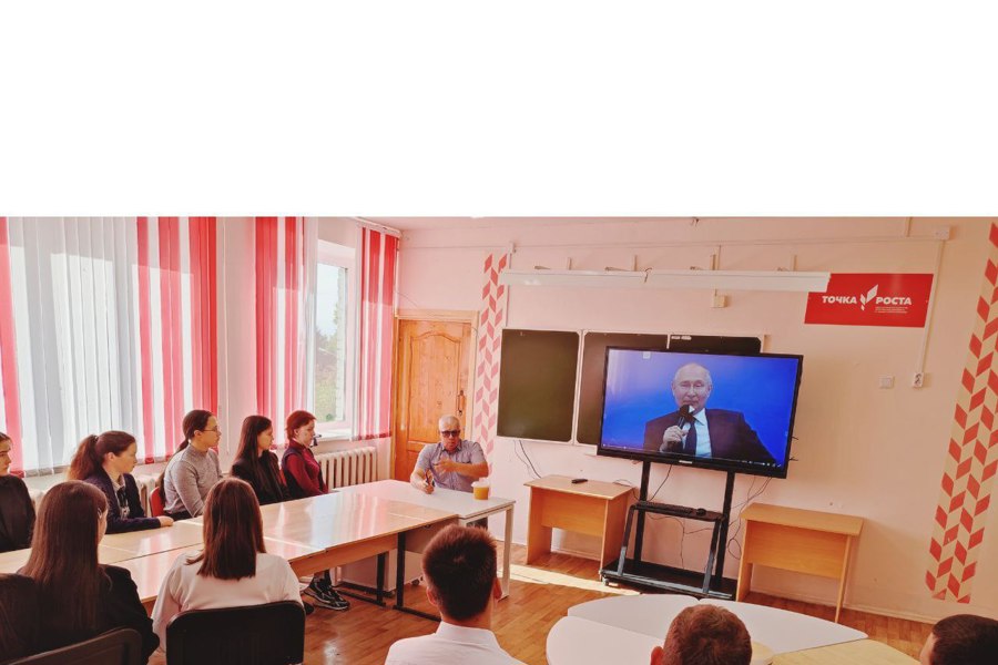 4 сентября уроки в школах Ядринского муниципального округа начались с разговора о важном