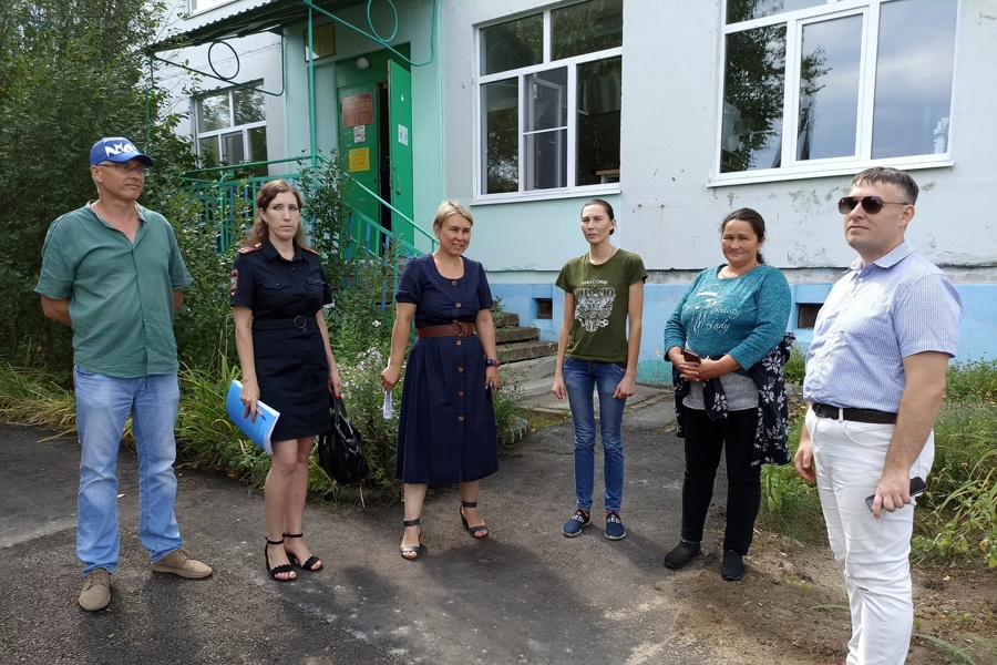 Готовность школ к новому учебному году проверили в Шумерлинском муниципальном округе