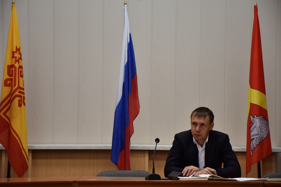 Глава Красноармейского муниципального округа Павел Семенов провел очередное еженедельное совещание