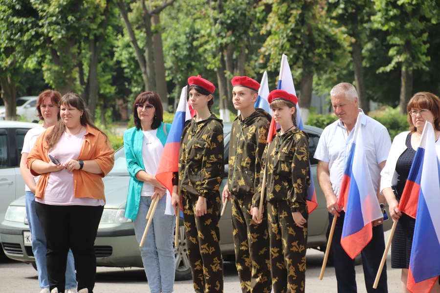 На алатырской земле поприветствовали ветеранов «Боевого братства» и юнармейцев Ульяновской области