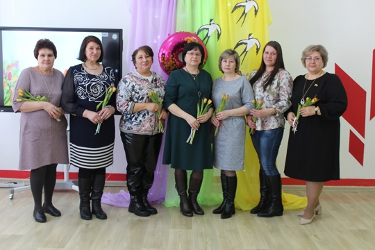 Встреча с матерями участников специальной военной операции и женщинами, воспитывающие 4 и более детей в Алтышевской средней школе