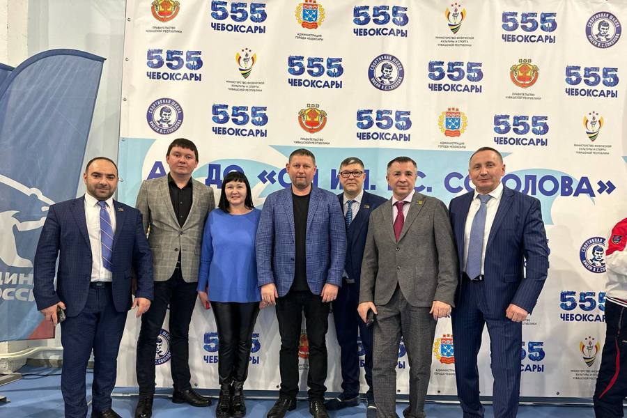 Депутаты приняли участие в торжественном открытии юбилейного чемпионата и первенства Чувашской Республики по боксу