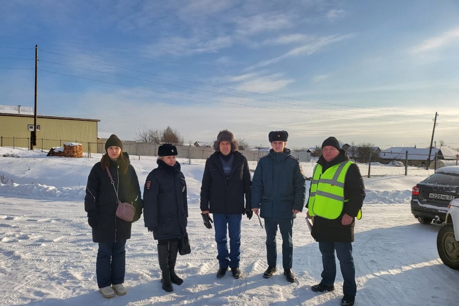 В Шумерлинском муниципальном округе проходят межведомственные новогодние рейды по подучетным семьям